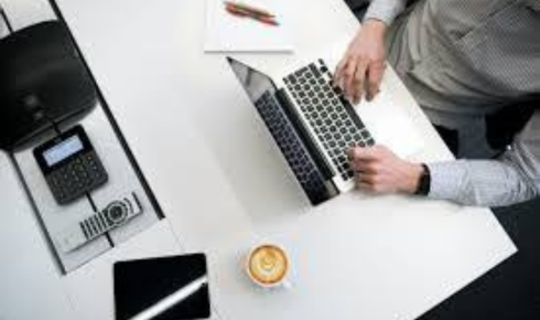 Employee Tracking Apps: Privacy Pitfall or Productivity Powerhouse?